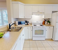 Kitchen Fully Equipped Five Appliances Burlington