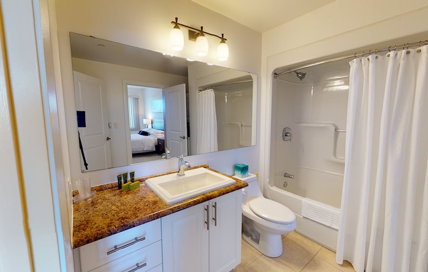 509 Bathroom Soaker Tub Fully Furnished Apartment Suite Kanata