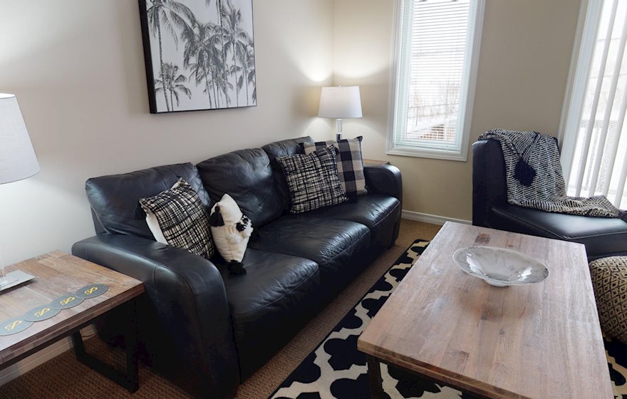 Living Room Free WiFi Fully Furnished Apartment Suite Kitchener