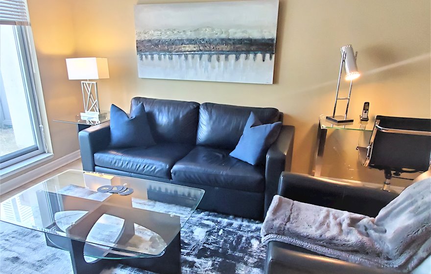 Living Room Free WiFi Fully Furnished Apartment Suite Downtown Toronto