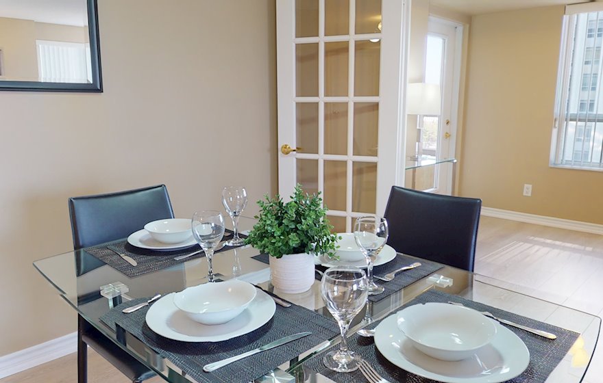 Dining Room Fully Furnished Apartment Suite Mississauga